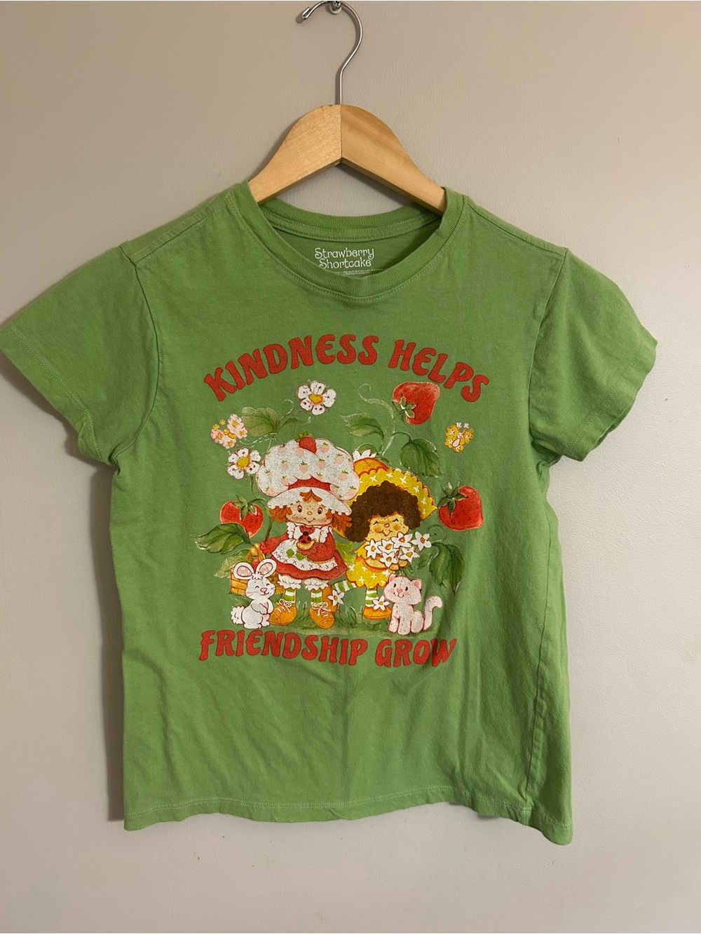 Strawberry Shortcake Green 'Kindness Helps' Graphic Tee